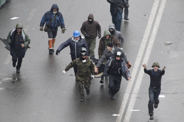 Κίεβο: Ασθενοφόρα στην πλατεία Ανεξαρτησίας - Νέοι τραυματίες (pics)